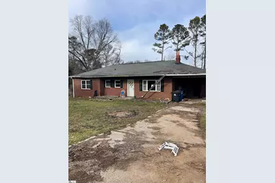 4 Oak Street, Ware Shoals, SC 29692 - Photo 1