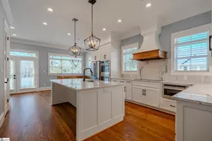 205 Pine St, Greer, SC 29650 - Photo 5