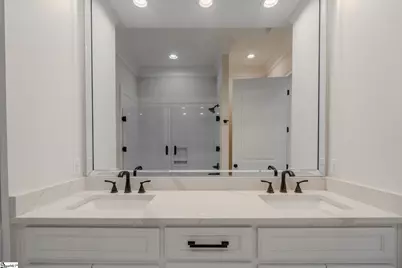 205 Pine Street, Greer, SC 29650 - Photo 21