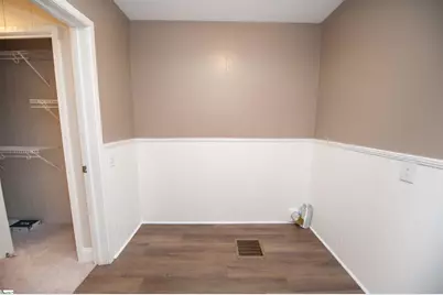 106 Cloverdale Drive, Boiling Springs, SC 29316 - Photo 11