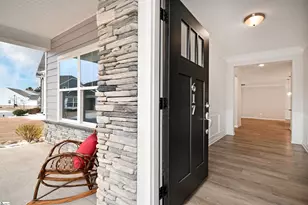 617 Columbus Cir, Simpsonville, SC 29680 - Photo 5