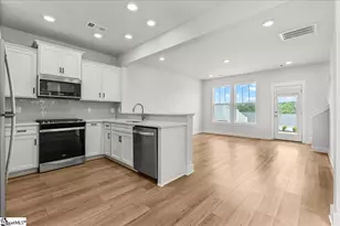 181 Dalmatian Dr, Spartanburg, SC 29307 - Photo 11