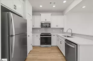 181 Dalmatian Dr, Spartanburg, SC 29307 - Photo 9