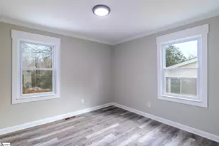 49 Tuskegee Ave, Greenville, SC 29607 - Photo 23