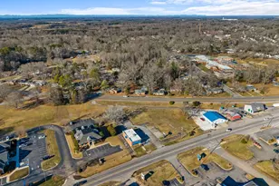 713 Anderson St, Belton, SC 29627 - Photo 39