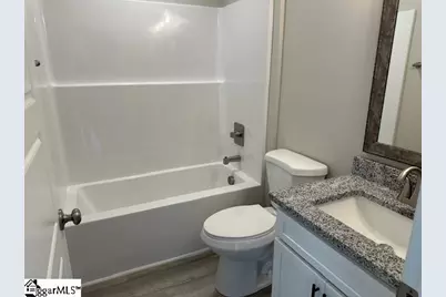 210 E Greenwood Street, Landrum, SC 29356 - Photo 11