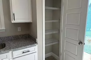 210 E Greenwood St, Landrum, SC 29356 - Photo 9