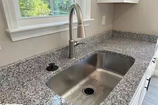 210 E Greenwood St, Landrum, SC 29356 - Photo 7