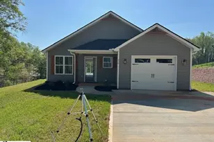 210 E Greenwood St, Landrum, SC 29356 - Photo 1