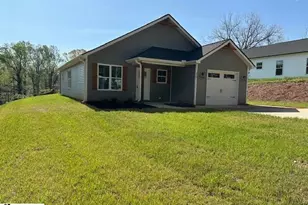 210 E Greenwood St, Landrum, SC 29356 - Photo 3