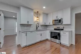 112 Brown Ln, Simpsonville, SC 29681 - Photo 5