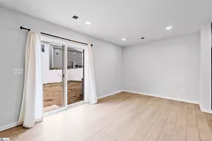 1306 Fairbairn Rd, Spartanburg, SC 29303 - Photo 9