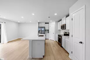 1306 Fairbairn Rd, Spartanburg, SC 29303 - Photo 13