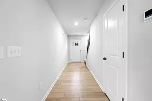 1306 Fairbairn Rd, Spartanburg, SC 29303 - Photo 5