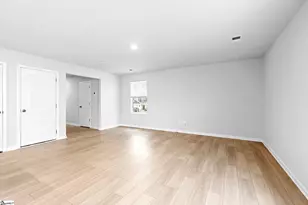 1306 Fairbairn Rd, Spartanburg, SC 29303 - Photo 17