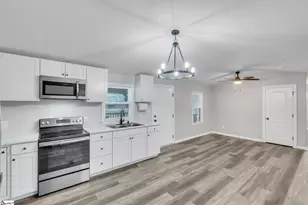 898 Reynolds Rd, Chesnee, SC 29323 - Photo 5