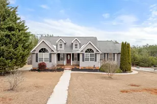 101 Oak Leaf Ct, Pickens, SC 29671 - Photo 1