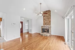 101 Oak Leaf Ct, Pickens, SC 29671 - Photo 11