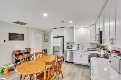 218 N Florida Avenue, Greenville, SC 29611 - Photo 7