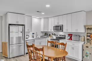 218 N Florida Ave, Greenville, SC 29611 - Photo 9