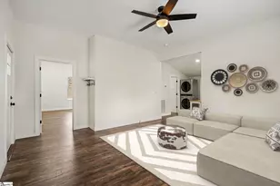 25 E 5th St, Greenville, SC 29611 - Photo 7