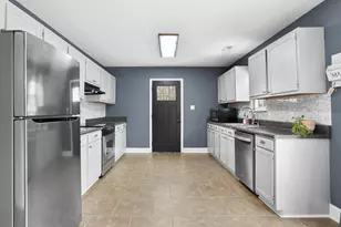 131 Wild Berry Ct, Boiling Springs, SC 29316 - Photo 9