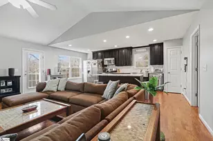 127 Oak Dr, Greer, SC 29650 - Photo 5