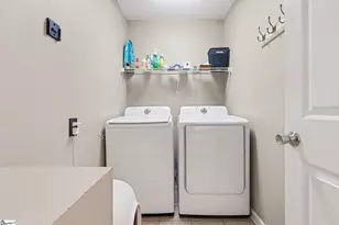 127 Oak Dr, Greer, SC 29650 - Photo 9