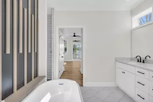 301 Portland Cir, Greenwood, SC 29649 - Photo 17