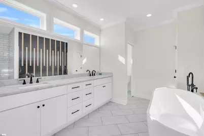 301 Portland Circle, Greenwood, SC 29649 - Photo 15