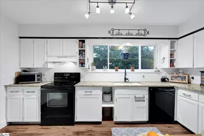 1 Briarcreek Place, Greenville, SC 29615 - Photo 13