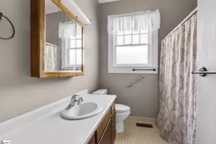 304 Cedar St, Clinton, SC 29325 - Photo 29