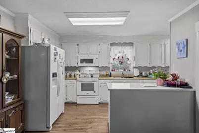 500 W Rutherford Street, Landrum, SC 29356 - Photo 11