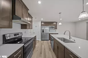 173 Dunroyal Rd, Fountain Inn, SC 29644 - Photo 5