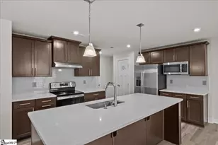 173 Dunroyal Rd, Fountain Inn, SC 29644 - Photo 5