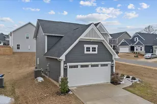 173 Dunroyal Rd, Fountain Inn, SC 29644 - Photo 3