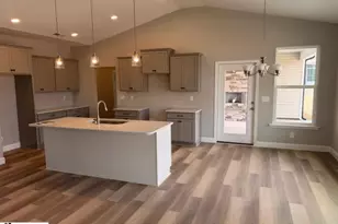 204 Old Glory Ct, Pickens, SC 29671 - Photo 7