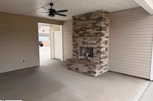 204 Old Glory Ct, Pickens, SC 29671 - Photo 3