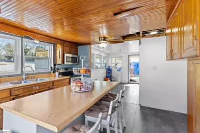 104 Montgomery Street, Campobello, SC 29322 - Photo 9