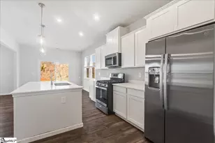 1833 Berkshire Ln, Spartanburg, SC 29303 - Photo 5