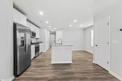 1281 Forestbrook Lane, Spartanburg, SC 29303 - Photo 7