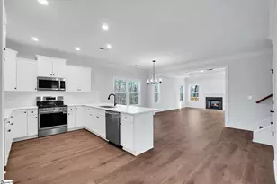 408 Falcons Lair W Dr, Walhalla, SC 29691 - Photo 5