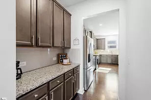 286 Braselton St, Greer, SC 29651 - Photo 5