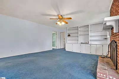 104 Blakely Avenue, Laurens, SC 29360 - Photo 11