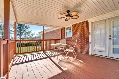 104 Blakely Avenue, Laurens, SC 29360 - Photo 33