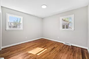 7 Hardale Ln, Greenville, SC 29607 - Photo 21