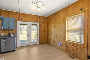 10025 Augusta Rd, Pelzer, SC 29669 - Photo 5