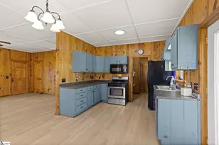 10025 Augusta Rd, Pelzer, SC 29669 - Photo 7