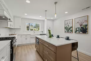 1005 Summit Dr, Greenville, SC 29609 - Photo 7