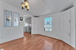 3079 Lakeview Dr, Laurens, SC 29360 - Photo 13